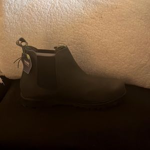 Brand New - Barbour Boots (black)